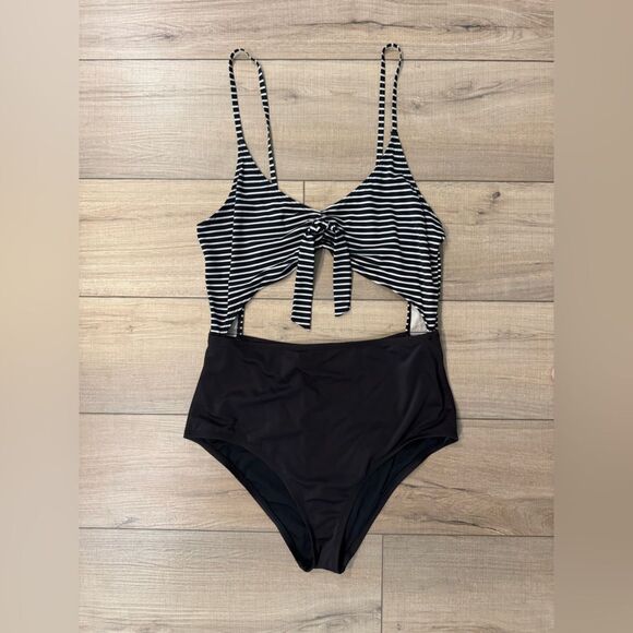 UO One piece swimsuit women’s urban outfitters L large black out from under - Picture 3 of 4